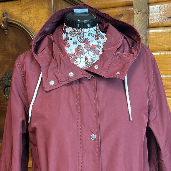 Old Navy spring jacket - Picture 2 of 10